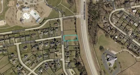 313 Brookshore Ave, Bowling Green, KY 42101