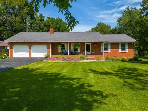 51 Jacksontown Rd, Drakesboro, KY 42337