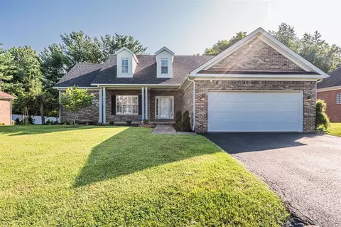 141 Huntsman Cir, Bowling Green, KY 42103