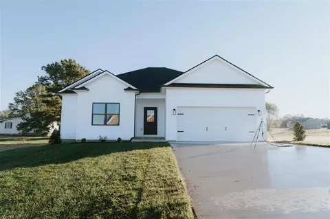 18 Stars Ln, Scottsville, KY 42164