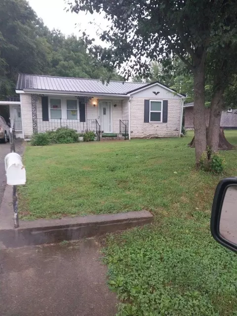 618 Masonic Dr, Beechmont, KY 42323