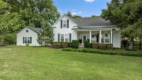 3944 Scottsville Rd, Franklin, KY 42134