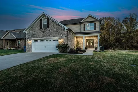 785 Heritage Preserve Ln, Bowling Green, KY 42104