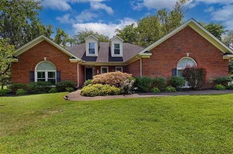 83 Stonehurst Way, Bowling Green, KY 42103