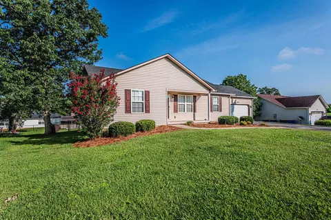 625 Denali St, Bowling Green, KY 42101