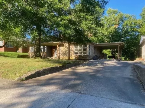 307 N Main St, Greenville, KY 42345