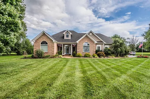 449 Farmer Ln, Bowling Green, KY 42104