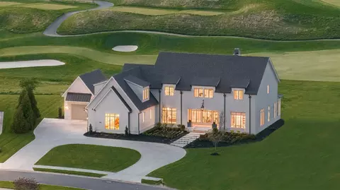 342 Stone Meadows Cir, Bowling Green, KY 42103