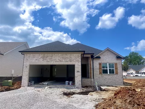 938 County House Ln, Bowling Green, KY 42101