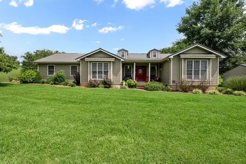 5270 Old Bowling Green Rd, Glasgow, KY 42141