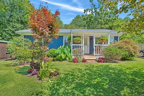 312 Pea Ridge Rd, Westmoreland, TN 37186