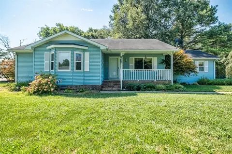 650 Green Valley Dr, Russellville, KY 42276