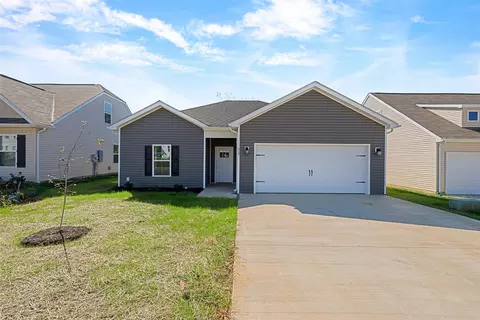 869 Mcfadin Station St, Bowling Green, KY 42103
