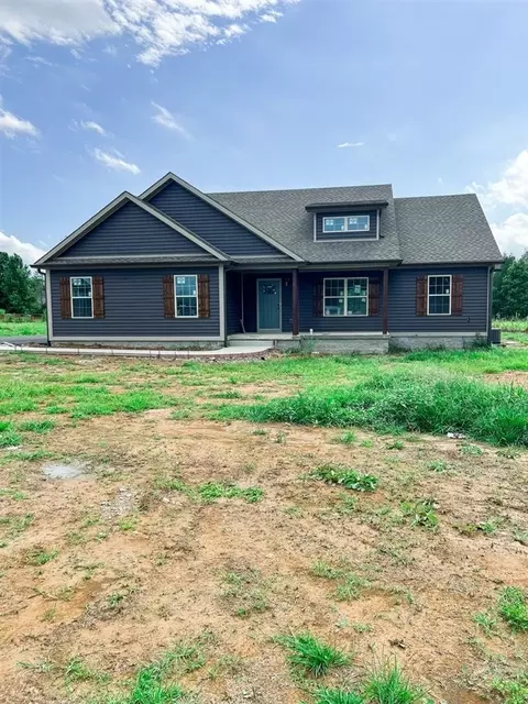 406 Middlebrook Ln, Smiths Grove, KY 42171