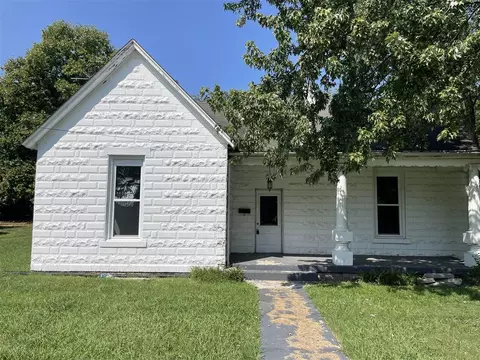 513 N High St, Franklin, KY 42134