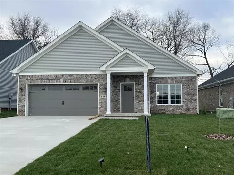 886 Mcintyre St, Bowling Green, KY 42101