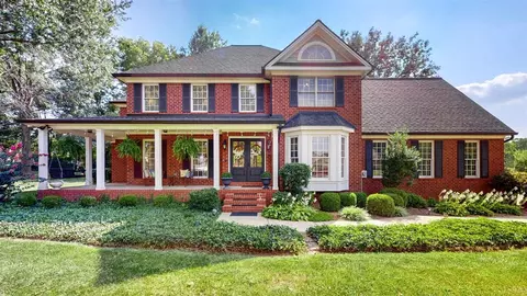 205 Mayfair Pl, Hopkinsville, KY 42240