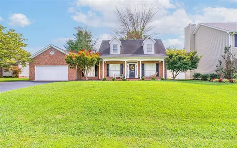 1579 Chenoweth Cir, Bowling Green, KY 42104