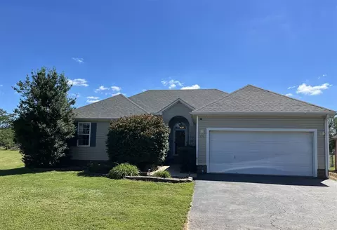 121 Gasper River Ct, Bowling Green, KY 42101