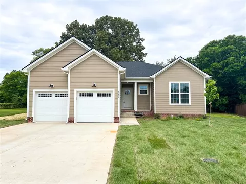 584 Denver Cir, Bowling Green, KY 42103