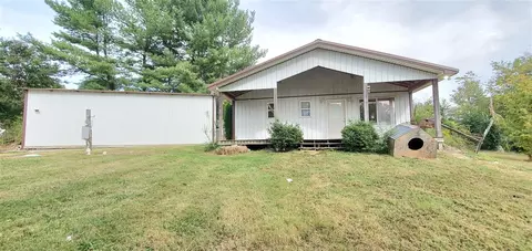 3193 Meador Port Oliver Rd, Scottsville, KY 42164