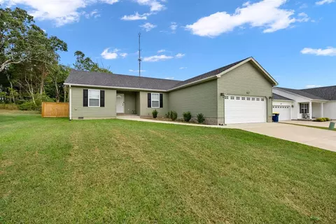 627 Northridge Dr, Bowling Green, KY 42101