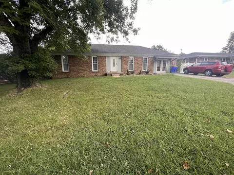 215 Valleybrook Ave, Bowling Green, KY 42101