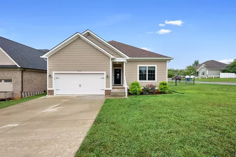 474 Valley Point Ct, Bowling Green, KY 42104