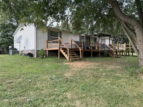 101 Belcher Rd, Morgantown, KY 42261