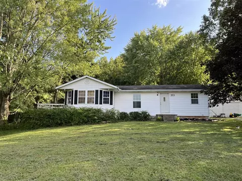 353 Henson Rd, Bowling Green, KY 42104