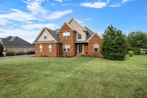 734 Hunters Run Ave, Bowling Green, KY 42104