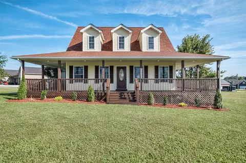 730 Billy Goat Hill Rd, Hopkinsville, KY 42240
