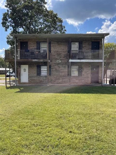 1417 N Sunrise Dr, Bowling Green, KY 42101