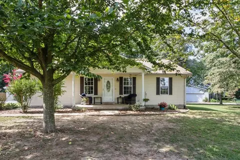 468 Halfway Halifax Rd, Scottsville, KY 42164