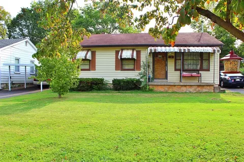1740 Holly Dr, Bowling Green, KY 42101