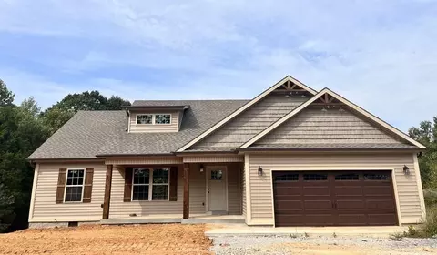 9405 Bowling Green Rd, Scottsville, KY 42164