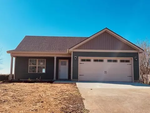 305 Grant Ave, Oak Grove, KY 42262
