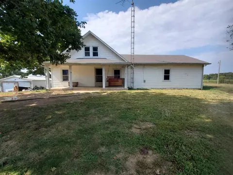 10571 Austin Tracy Rd, Fountain Run, KY 42133