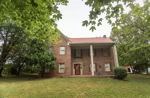 1576 Pilot Knob Rd, Auburn, KY 42206