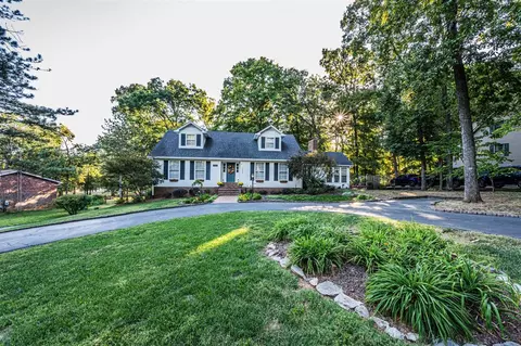 407 Hillwood Dr, Bowling Green, KY 42101