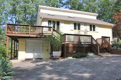 271 Lakeview Dr, Scottsville, KY 42164