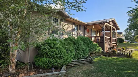 218 Indian Hills Dr, Glasgow, KY 42141