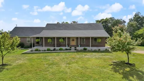 1615 Payne Loop Rd, Smiths Grove, KY 42171