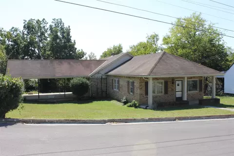 724 E 2nd St, Russellville, KY 42276