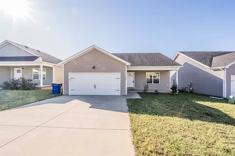 767 River Birch Rd, Bowling Green, KY 42103
