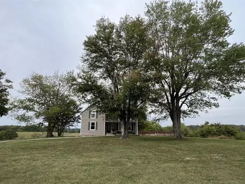 1287 Riverbend Rd, Scottsville, KY 42164