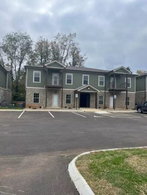 5814 Otte Ct, Bowling Green, KY 42104