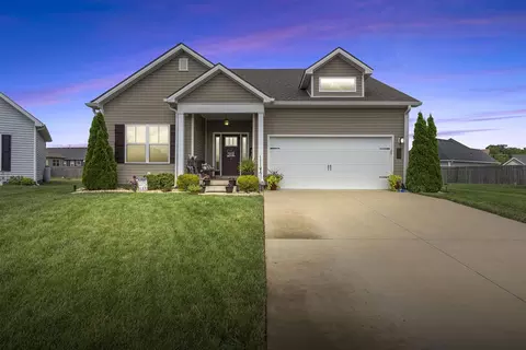 7128 Weatherstone Blvd, Bowling Green, KY 42101