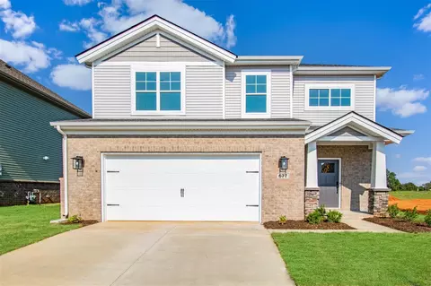 677 Big Leaf Ave, Bowling Green, KY 42104