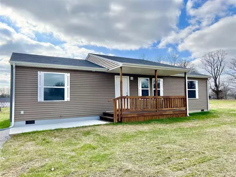 2747 Penns Chapel Rd, Bowling Green, KY 42101